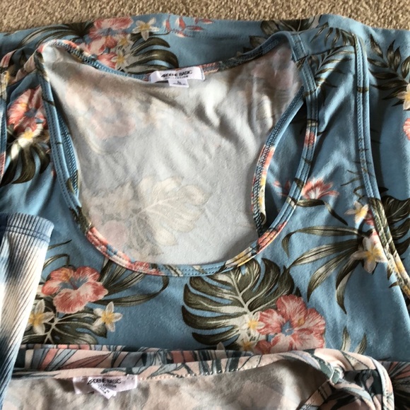 Bundle of Ardene tanks Sz L various - Picture 5 of 5